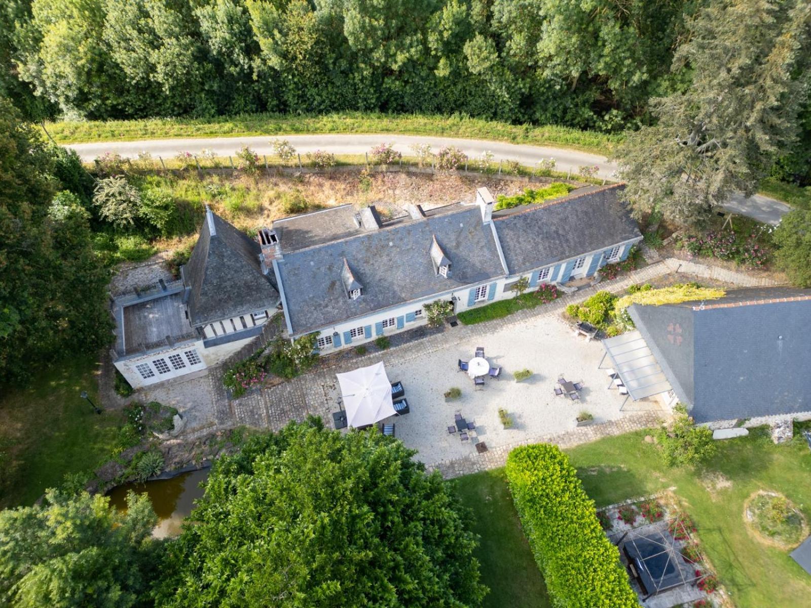 Le Mouton Bed & Breakfast Blaison ภายนอก รูปภาพ